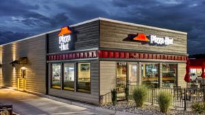 Yum! Brands 联合英伟达部署 AI 点餐系统 500 家快餐店开启智能服务新时代-牛仔AI